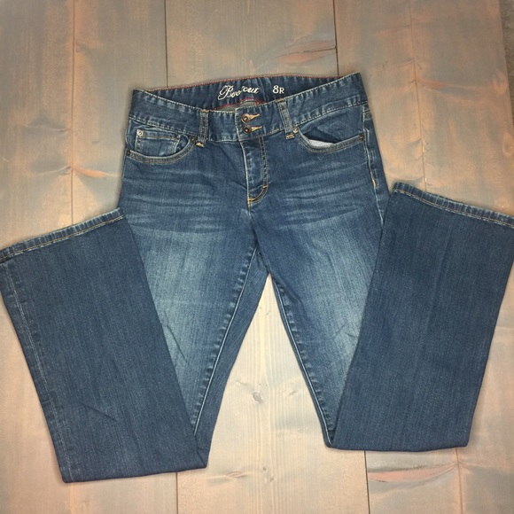 Tommy Hilfiger Denim - 🎀3/$30🎀 Tommy Hilfiger Bootcut Jeans Size 8